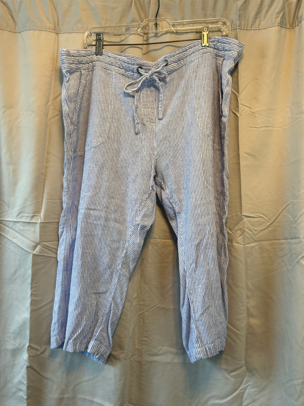 Light Blue Striped Woman’s  Drawstring Casual Capris